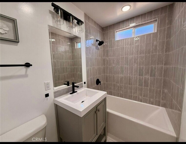 Building Photo - 4955 Alatar Dr