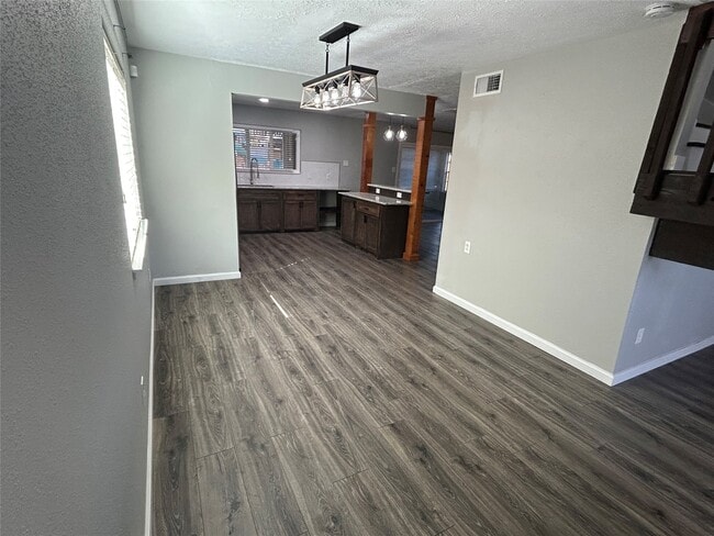 Building Photo - 8523 Riverside Walk Ln