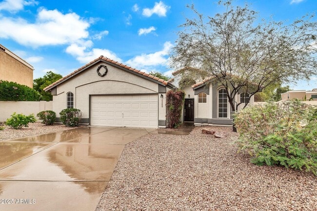 Building Photo - 9379 E Windrose Dr
