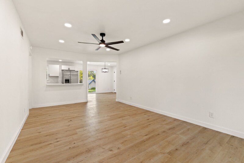 Building Photo - 11380 Lanewood Cir