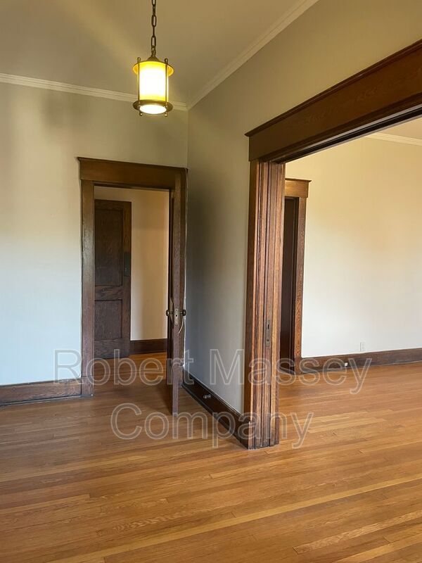 Building Photo - 2014 Cherokee Pkwy