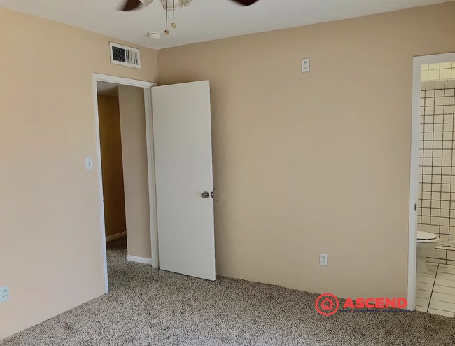 Building Photo - Lovely Home in Northeast Bakersfield!