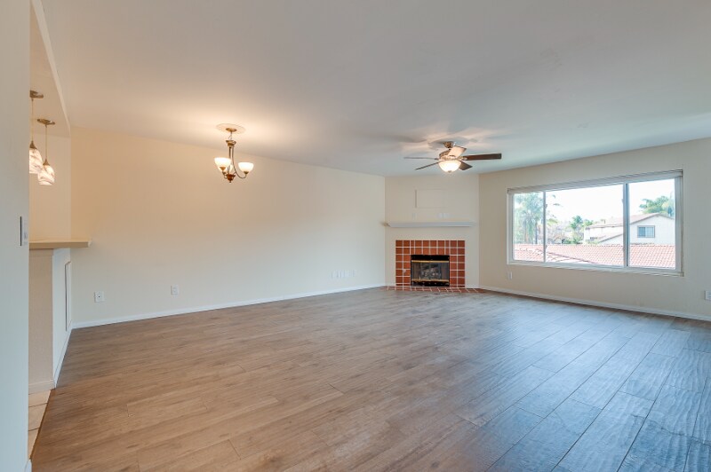 Building Photo - 9885 Caspi Gardens Dr