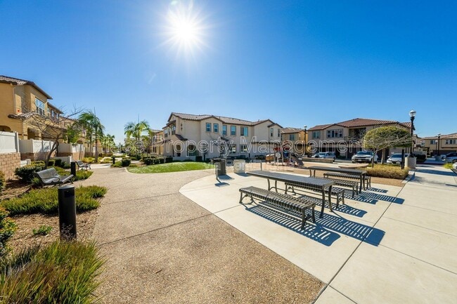 Building Photo - 1708 Cal Orchid Pl