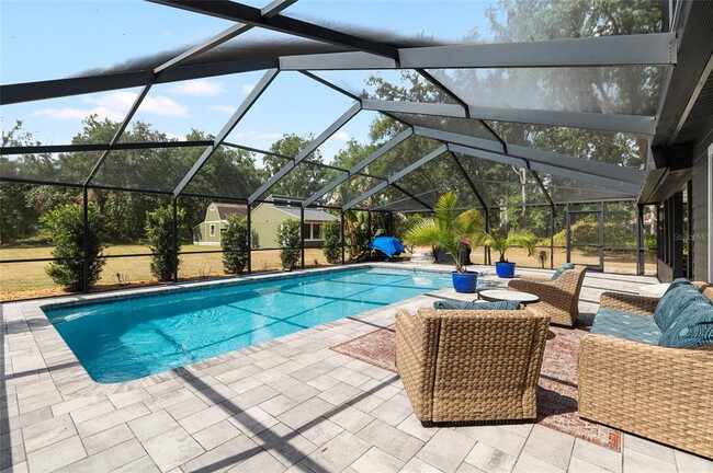 Building Photo - 6618 Country Club Rd