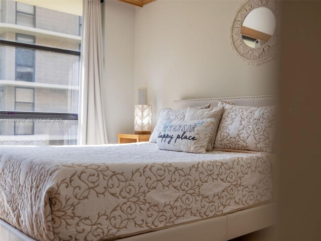 Building Photo - 3200 S Ocean Blvd