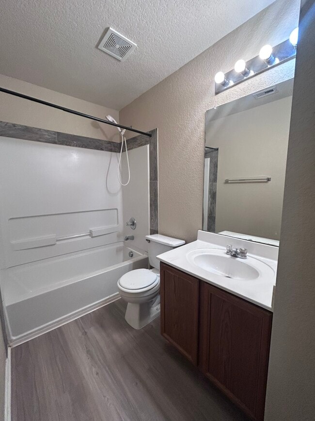 Building Photo - 841 Barrel Point