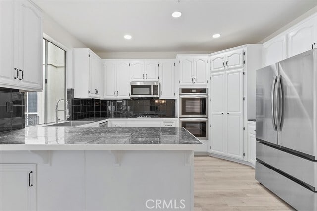 Building Photo - 15 Florentine