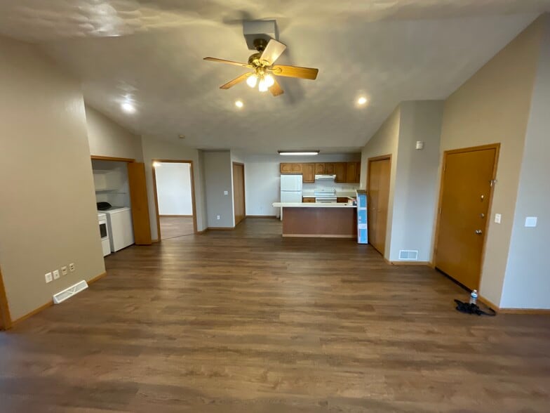 living room area - 1500 Packers Ct