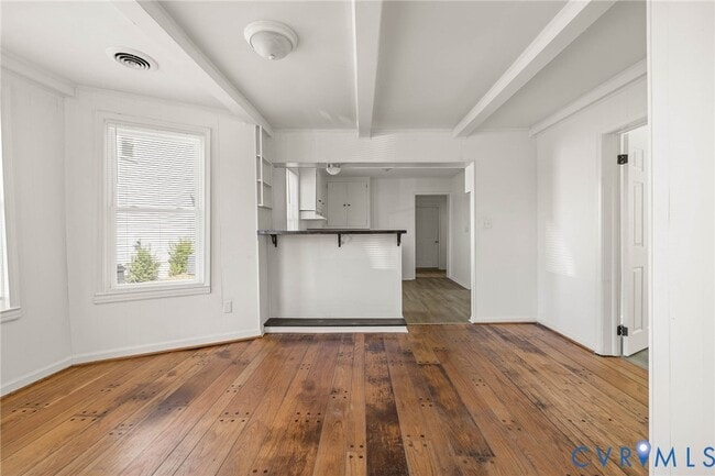 Building Photo - 107 S 9th Ave