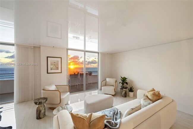 Building Photo - 5555 Collins Ave