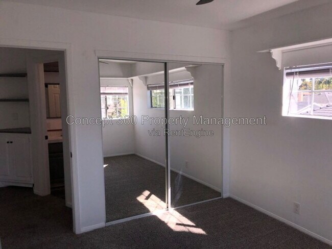 Building Photo - 4517 E Lavante St