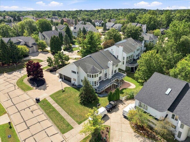 Building Photo - 6122 Trailwood Ln