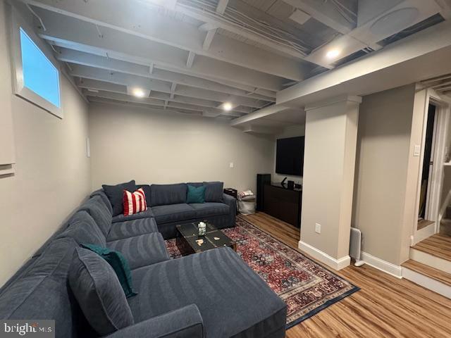 Building Photo - 214 W Redman Ave