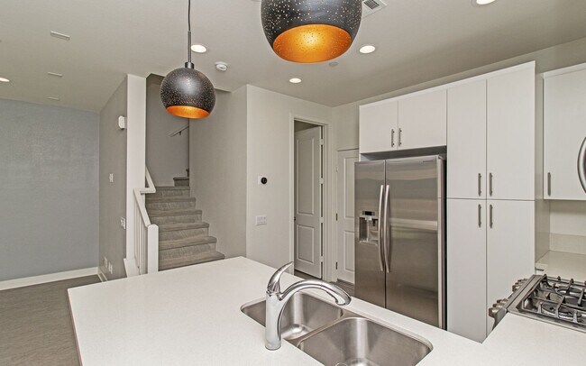 Building Photo - 3138 Asto Pl