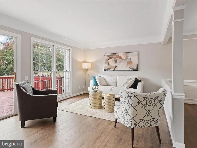 Building Photo - 43485 Plantation Terrace