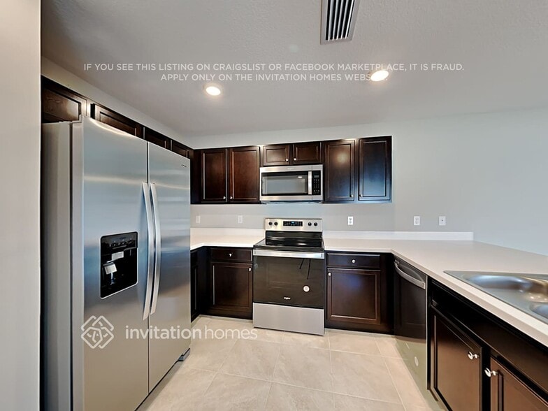 Building Photo - 1091 SW Macao Ave