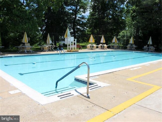 Building Photo - 44303 Delaire Landing Rd