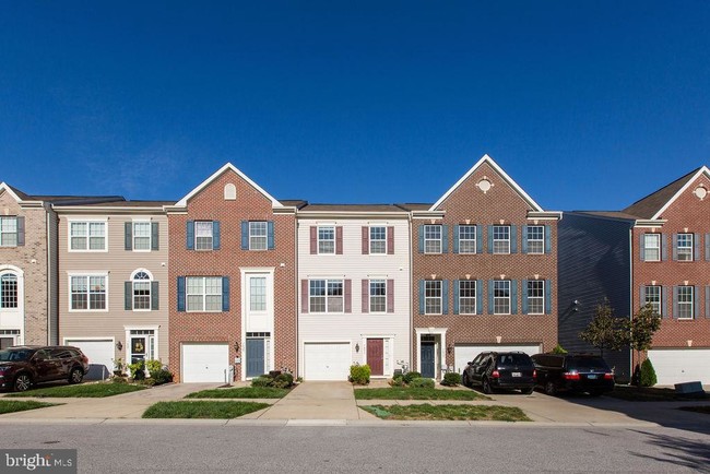 Building Photo - 7831 River Rock Way