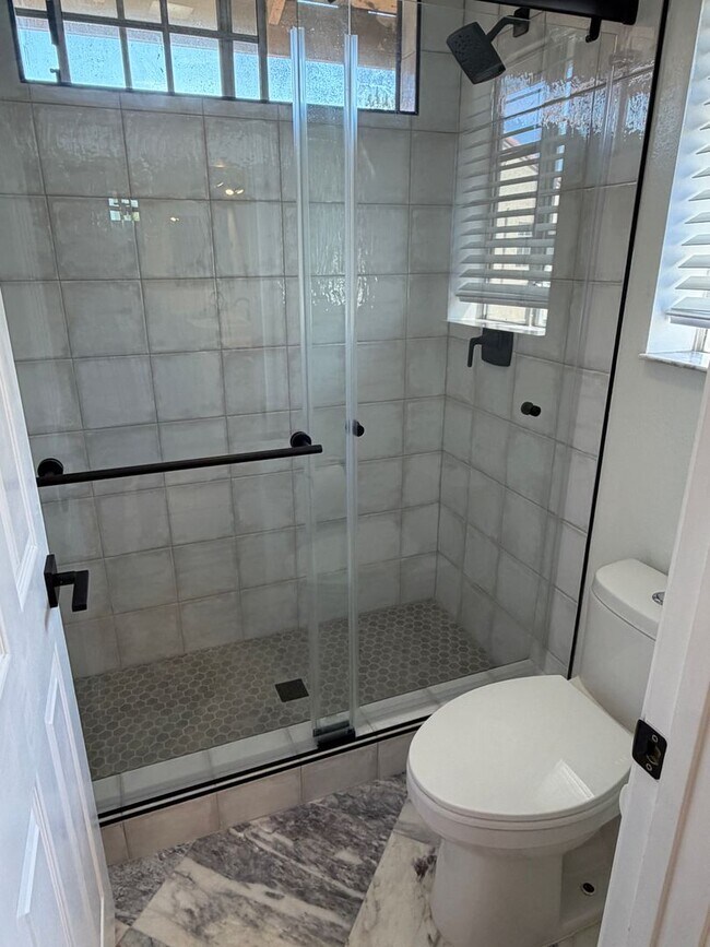 Building Photo - 26156 Sanz