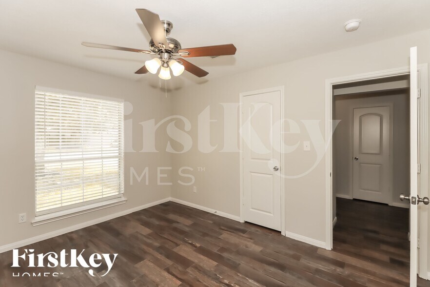 Building Photo - 16114 Speyburn Ct