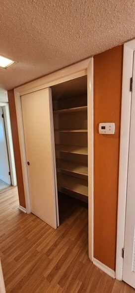 Building Photo - 223 Crown Oaks Way