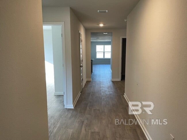 Building Photo - 10436 Ruffian Rte