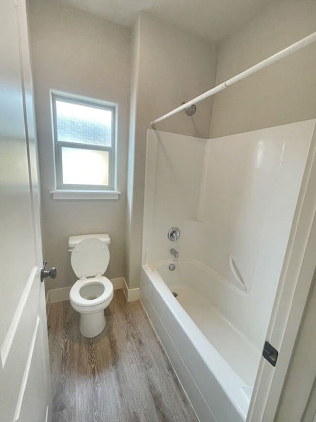 Building Photo - 103 Terra Vista St