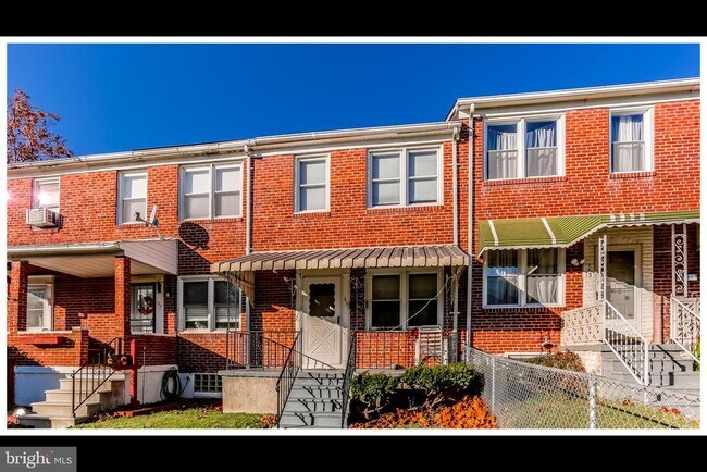 Building Photo - 165 Hampshire Rd