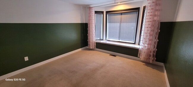 Building Photo - Beautiful Spacious Home for Rent