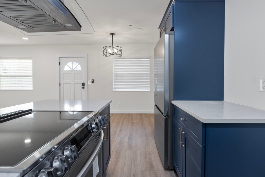 View from Kitchen to Dining Area - 6602 S Mascotte St