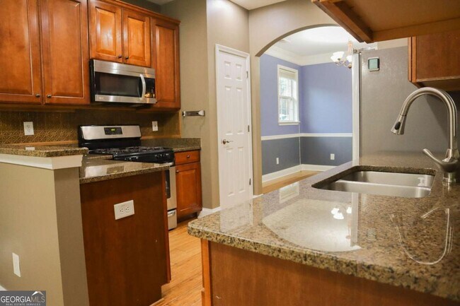 Building Photo - 1526 Lechemin Dr