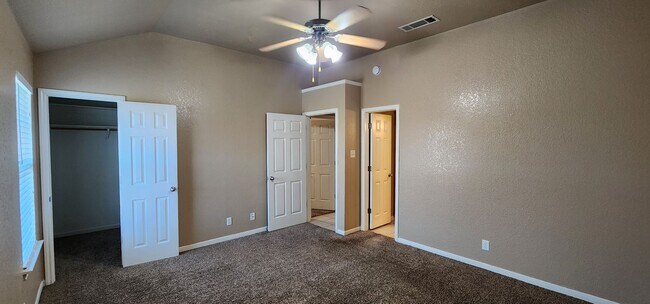 Building Photo - 3 Bedroom / 2 Bath Duplex – Clear Creek Area – Killeen, TX