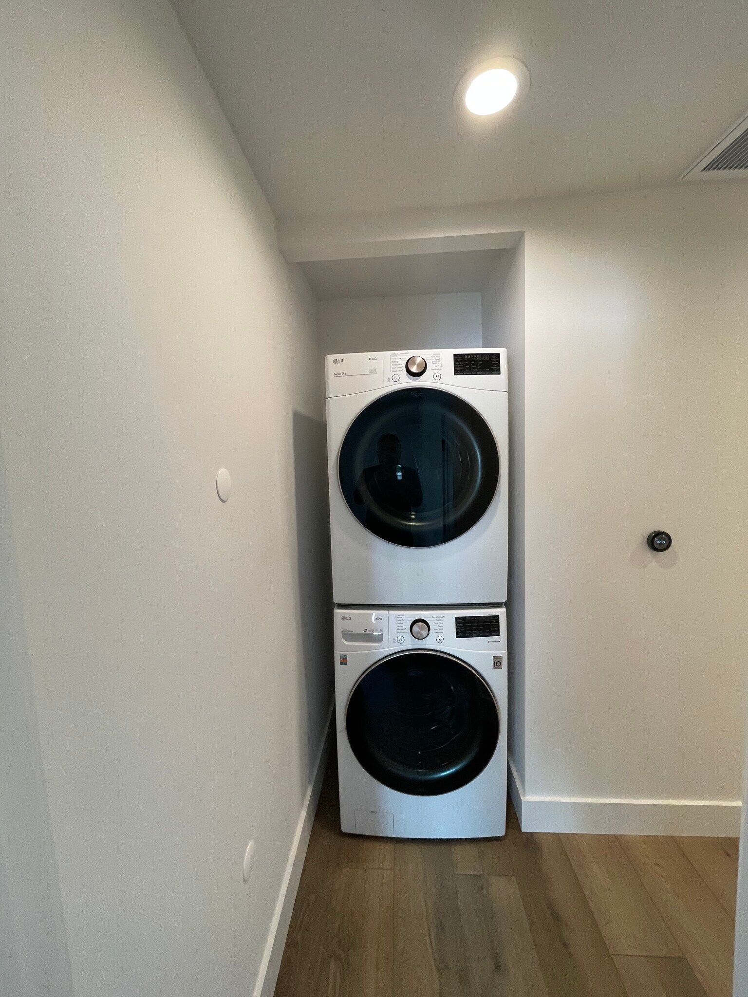 Building Photo - 1536 N Commonwealth Ave