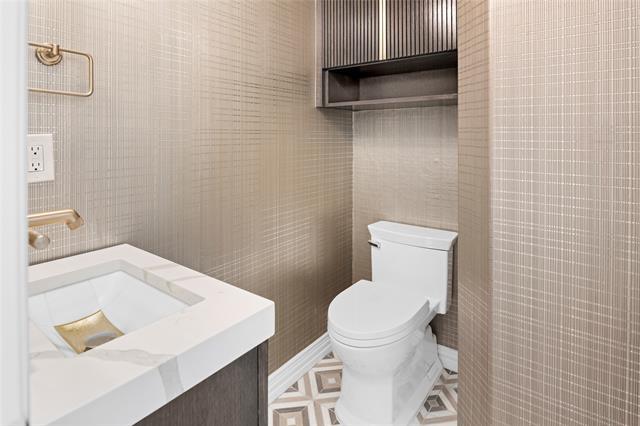 Building Photo - 5635 Cecina Dr