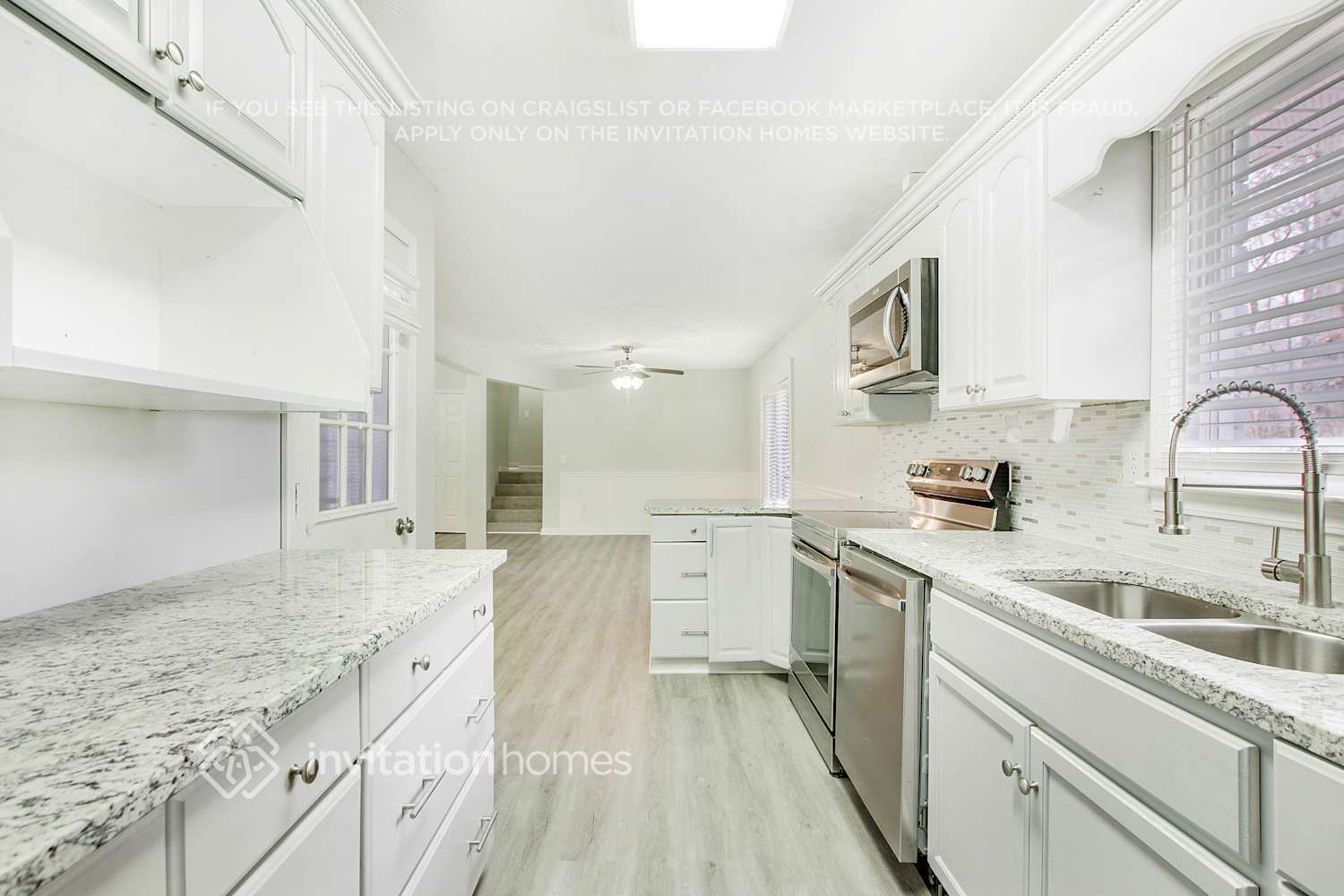 Building Photo - 7280 Hollyhock Dr