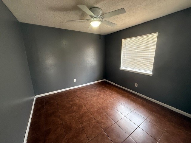 Building Photo - 2435 Spring Dusk Ln