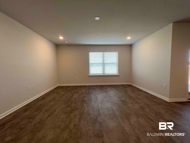 Building Photo - 10227 Ruffian Rte