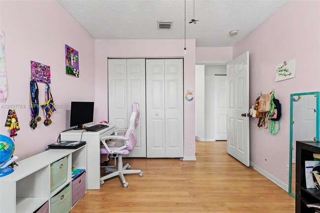Building Photo - 17367 SW 20th Ct