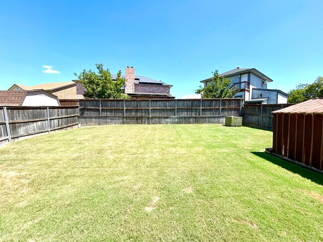 Building Photo - **MOVE IN SPECIAL** *COMING SOON* Energy-Efficient 4BR Home w/ Solar Panels, Loft & Backyard Oasis!