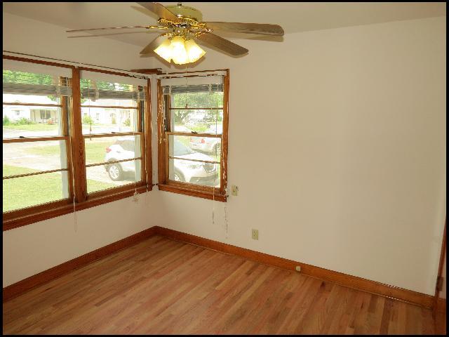 Building Photo - 5212 Lynch Dr