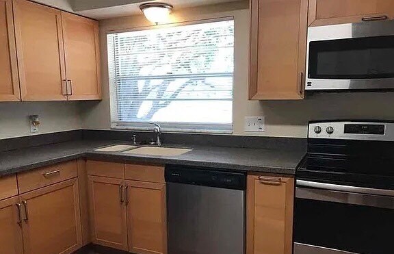 Building Photo - 12113 Mangloe Ct