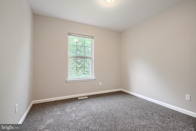 Building Photo - 3365 Cheverly Ct
