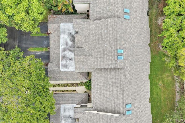 Building Photo - 132 NW 98th Terrace