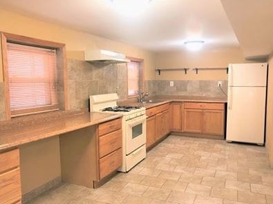 Building Photo - 4421 N Kimball Ave