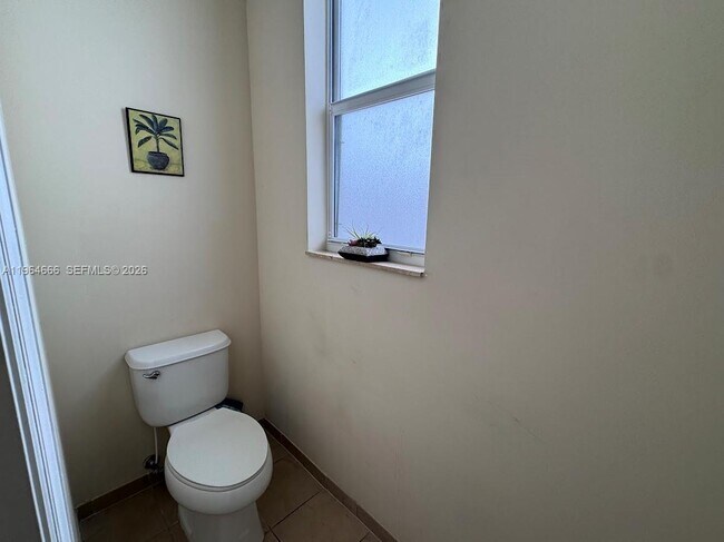 Building Photo - 9165 SW 170th Ave