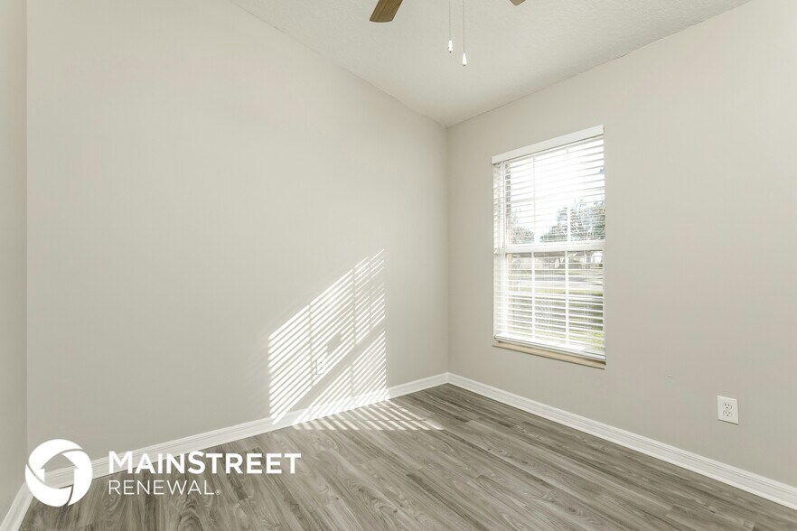Building Photo - 9888 Balmoral Cir