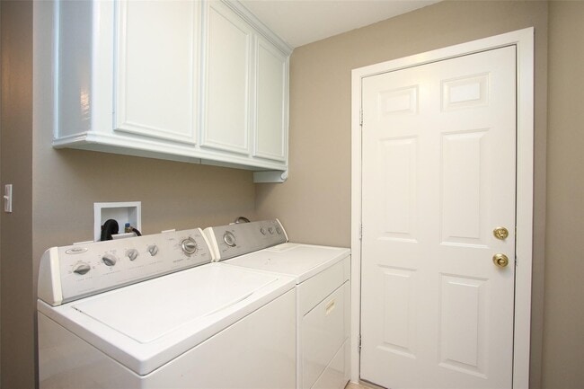 Building Photo - 1127 Walling St