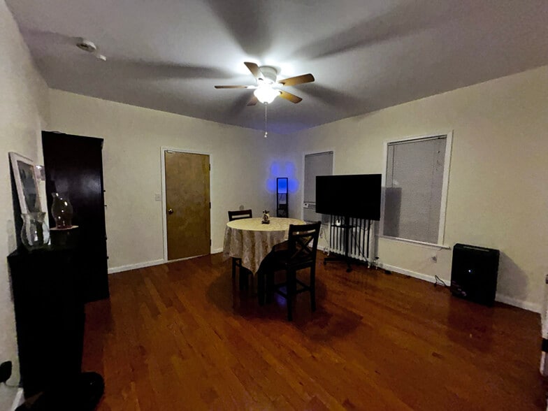 Building Photo - 34 Franklin St