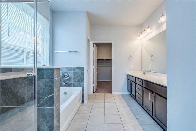 Building Photo - 275 Cherrystone Loop